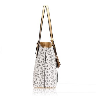 white shoulder tote bag