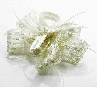 LSH00109- Ivory Feather & Flower Fascinator